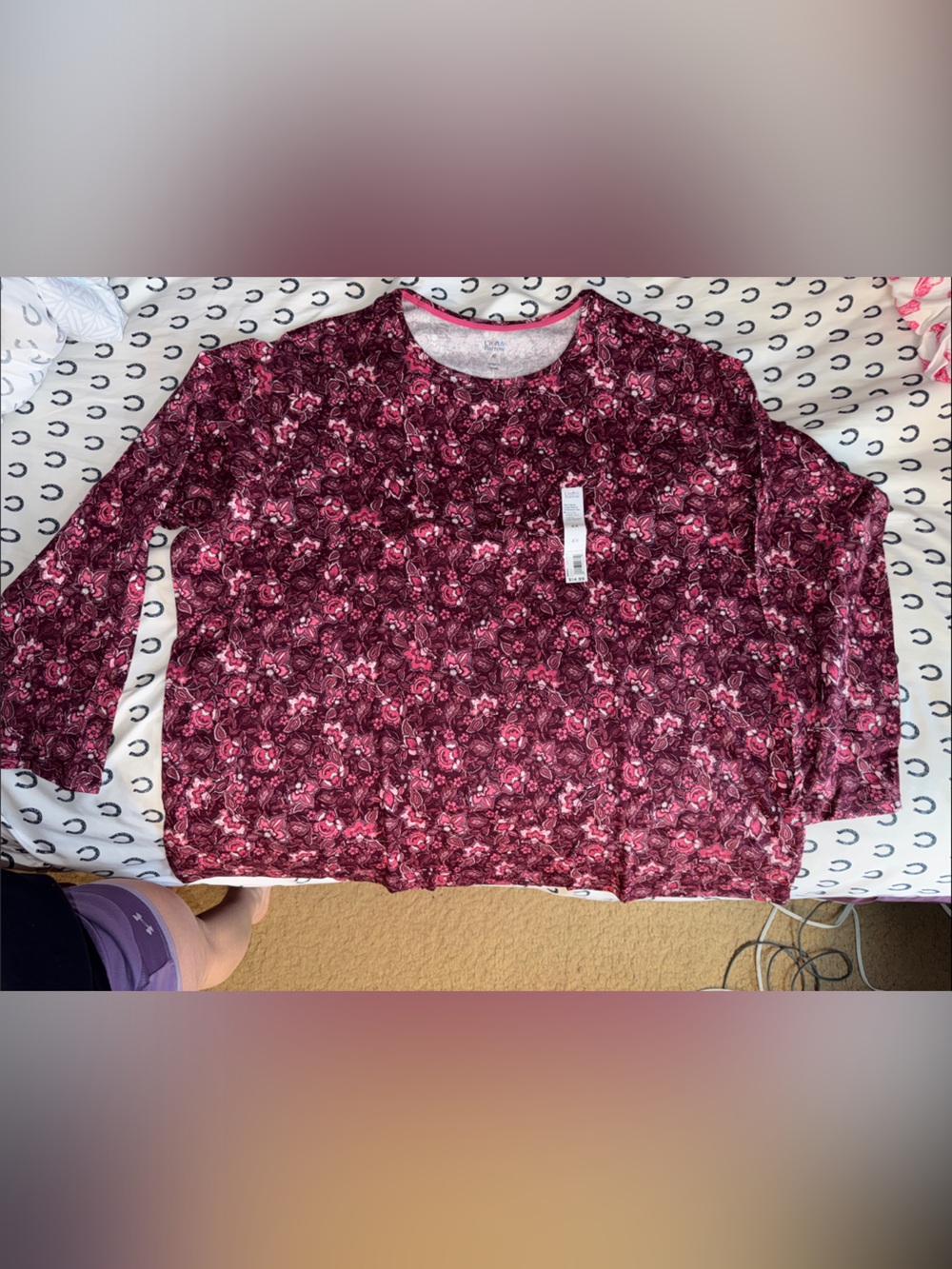Croft & Barrow Maroon and Pink Floral Crewneck 3/4 Sleeve Tee
